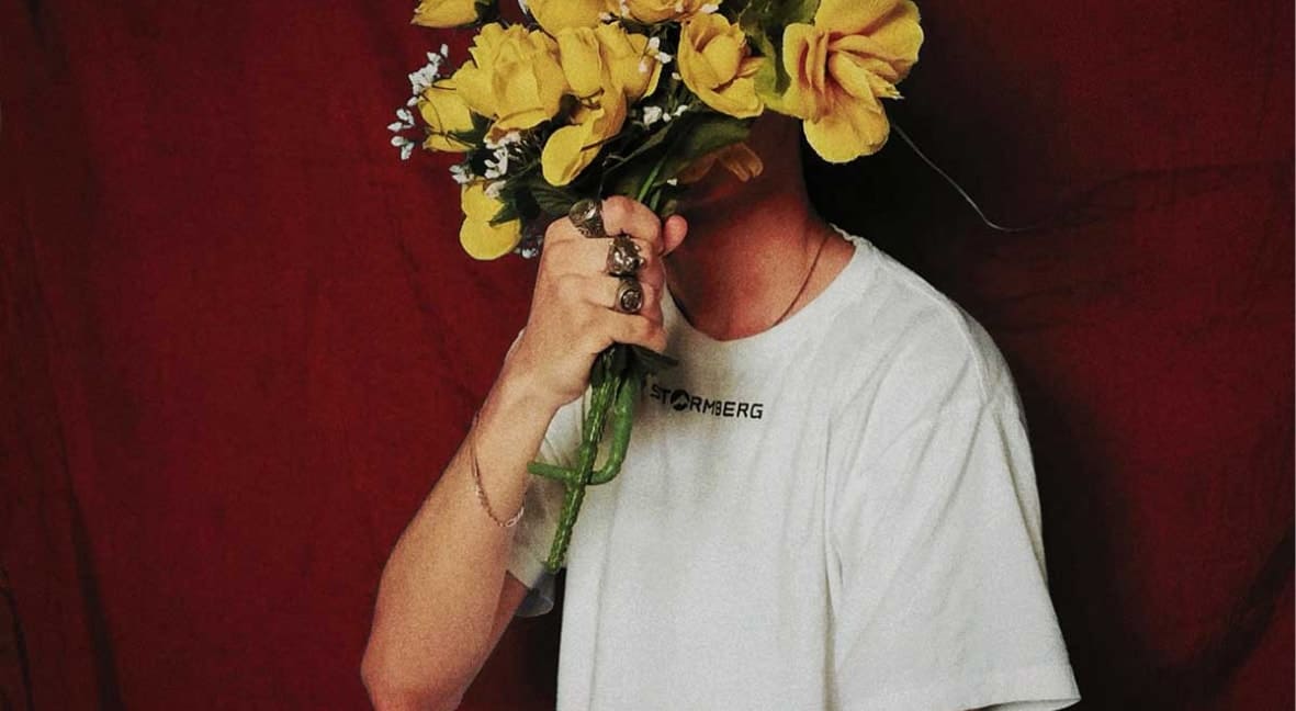 First-Time ‘Funfoot’  Streamer Discovers Glitch for Speedrunners Fashion